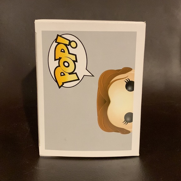 Disney Funko Pop - Beauty and the Beast - Peasant Belle 90 - Picture 5 of 6
